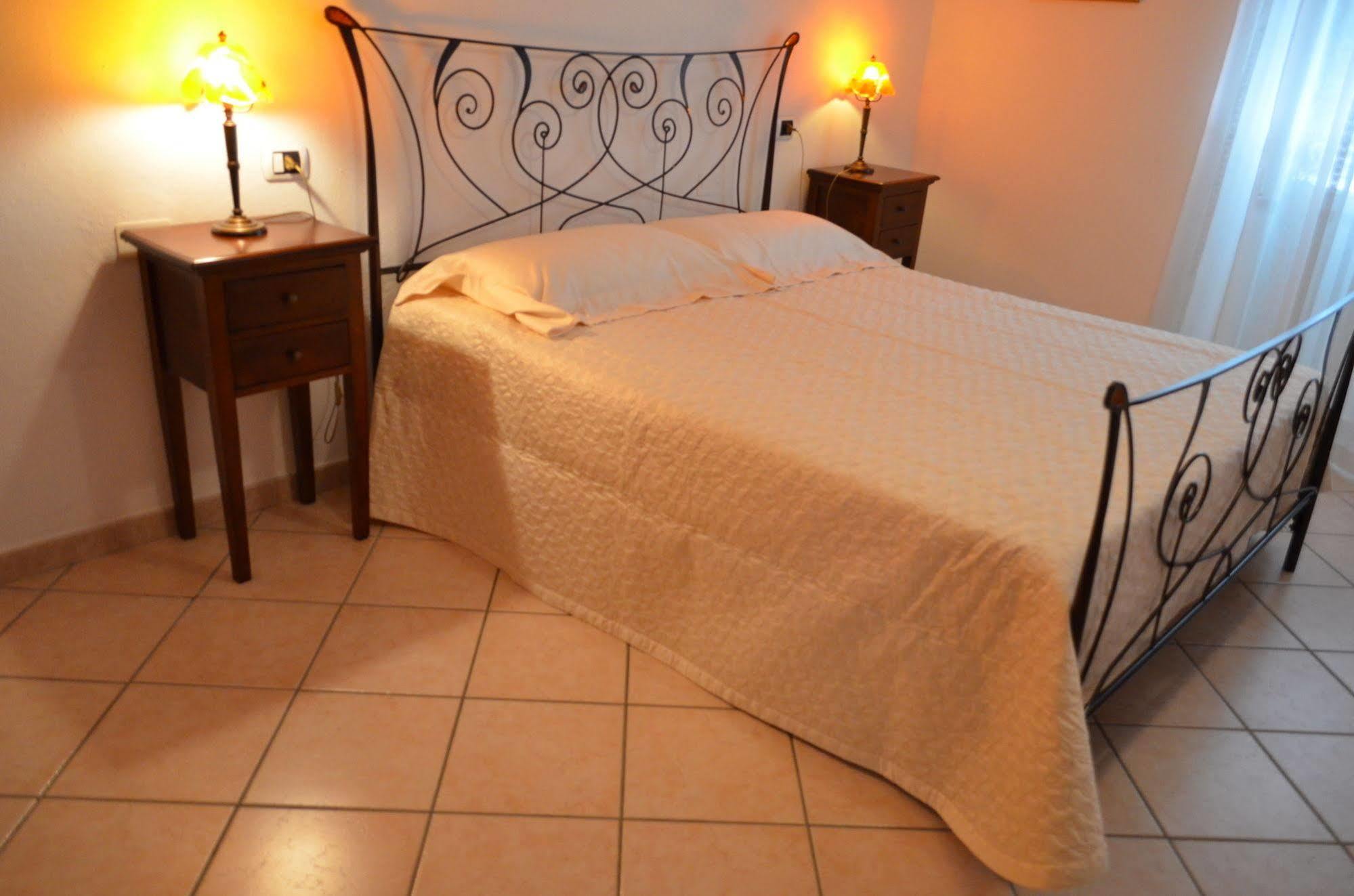 B&B Oliena Extérieur photo