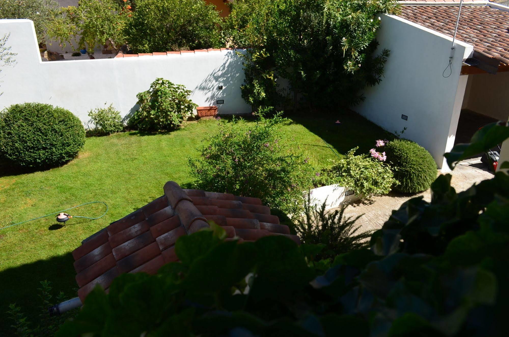 B&B Oliena Extérieur photo